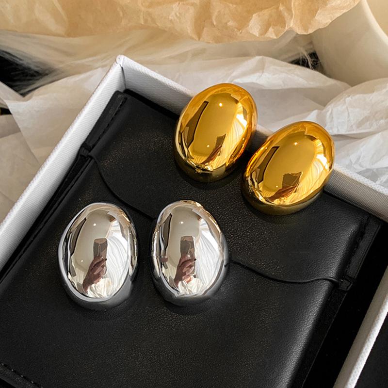 Classic Hollow Oval Stud Earrings For Women Exquiste Metal Smooth Small Earrings OL Style Earrings Fashion Jewelry Gifts