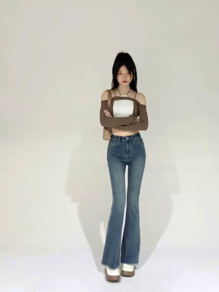 Women's Retro Gray High-Waist Micro-Flare Jeans with Frayed Hem – Slimming, Stretchy, Spring/Autumn Style