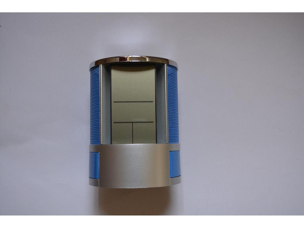 Multifunctional Metal Mesh Perpetual Calendar Pen Holder with Desktop Temperature Clock