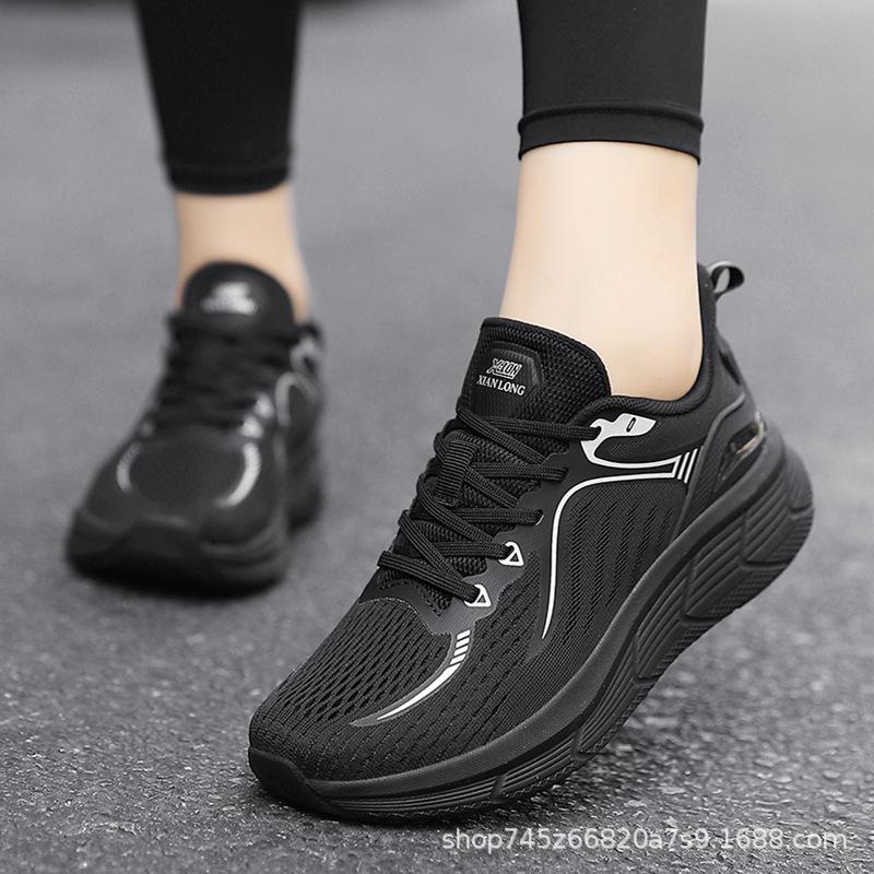 

New square dance women s shoes with soft soles are not tired of dancing. Jiamusi dance shoes are dedicated to men s and women s sports shoes for wal 44