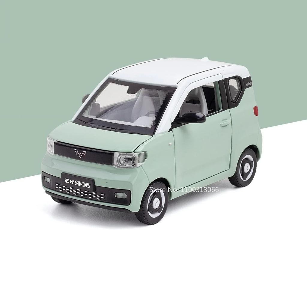 1:24 Scale WULING HONGGUANG MINIEV Metal Car Toy Models Rubber Tires with Light Music Vehicle Collection Toys Kids Festival Gift