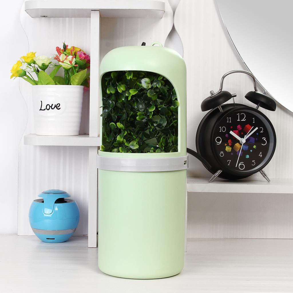 automatic chameleon feeder