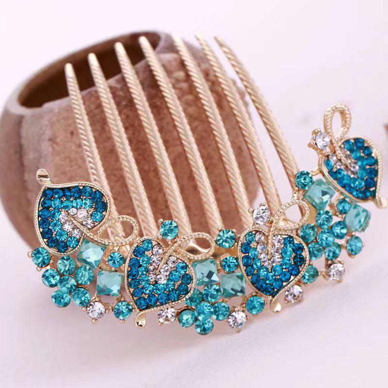 

Металлический гребень для волос с семью зубцами и стразами и шпилька - корейский стиль