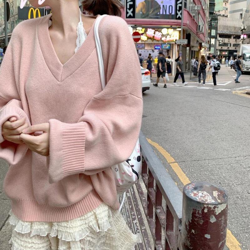 Lazy wind V-neck knitted sweater women's new autumn and winter wear loose and thin high-end long-sleeved top
