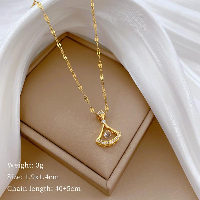 Signed Pig Nose Minimalist Wind Stove Real Gold Necklace Female Collarbone Chain With