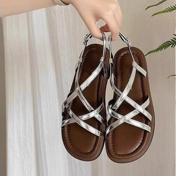 New Flat-bottomed Woven Sandals Women's 2025 Summer New Outer Wear Soft Sole with Casual Beach Cool
