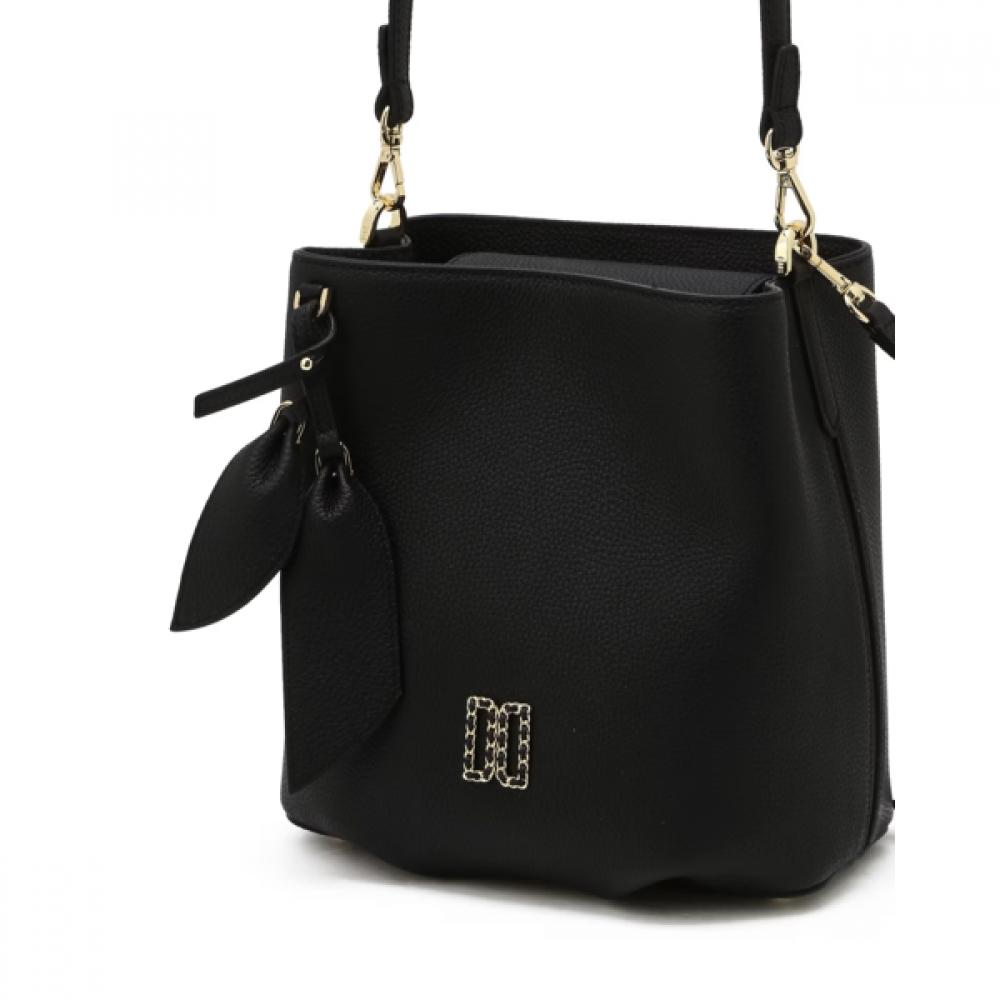 Daks Black Dd Logo Leather Shoulder Bag Dcba6e332bk