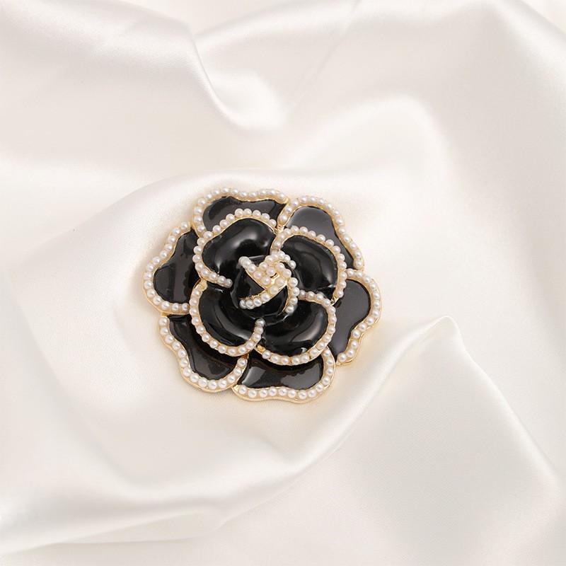

Брошка з квіткою камелії, елітний жіночий вишуканий дизайн, чорна французька квітка на грудях, елітні аксесуари для шпильок One Size чорний