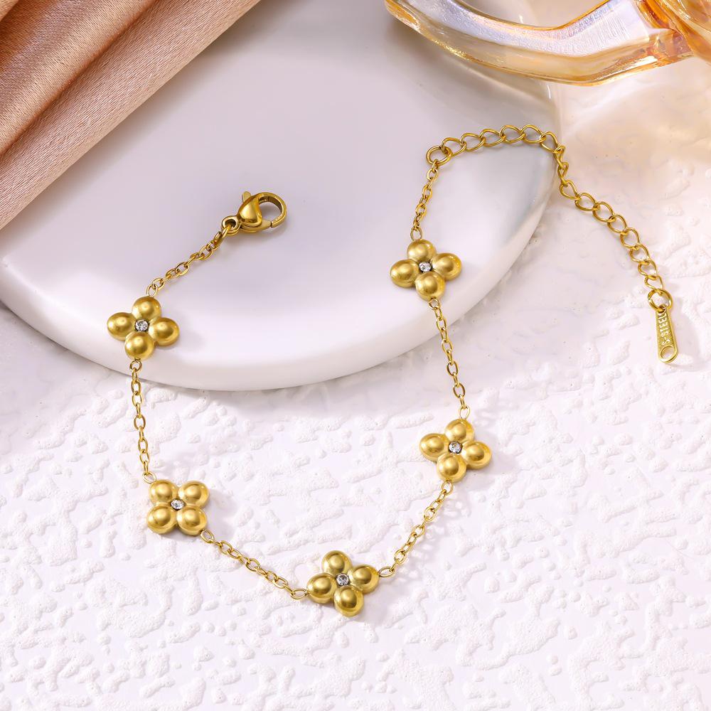 Exquisite Four-Leaf Clover Rhinestone Bracelet - Simple, Fashionable Flower Design