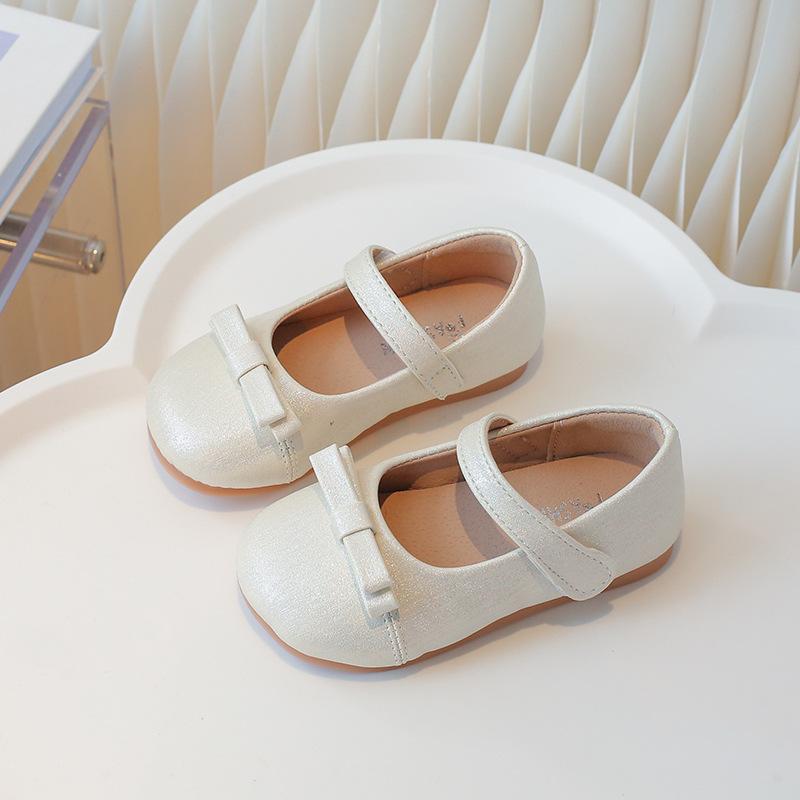 

Girls shoes small leather shoes 2025 spring and autumn new little girl single shoes medium and older children s versatile soft sole children s prince 27
