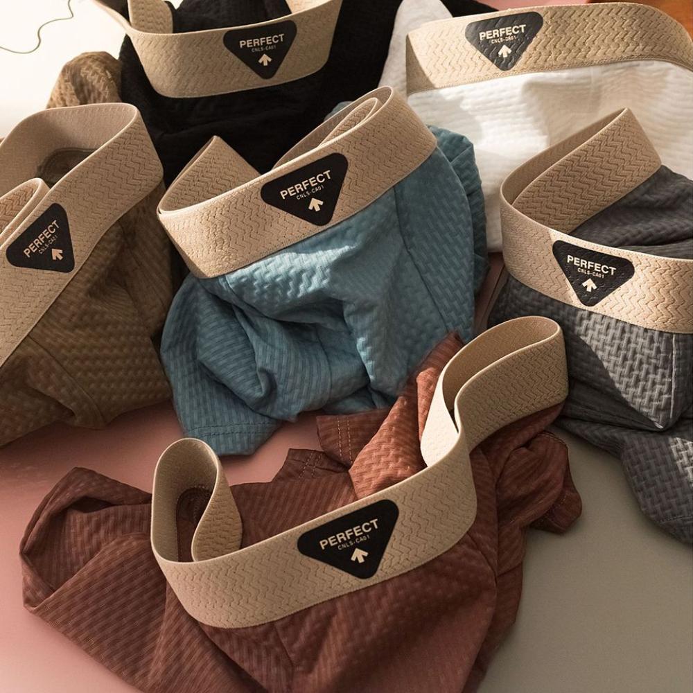 Men's Ice Silk Underwear, Antibacterial Crotch, Lightweight and Cool Feeling, Summer Ice Silk Underwear, Men's Boxer Shorts