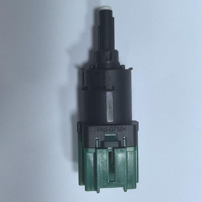Peugeot 408 Brake Light Switch for Models 453470, 9804869480, 9670430580, 453471