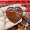 1pc Natural Carnelian Crystal Red Agate Heart-shaped Love Decoration Gift Gem Crafts Treatment Energy Palm Stone DIY Home Decora