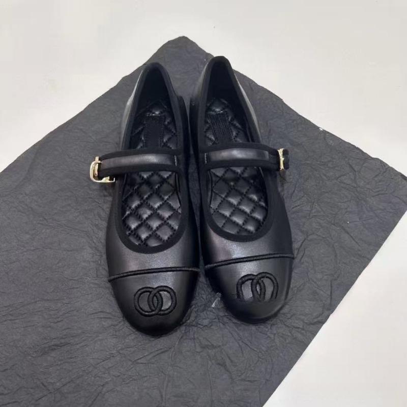 

New original Xiaoxiang Mary Jane shoes, shallow mouth flat-soled single shoes with versatile leather ballet shoes 35