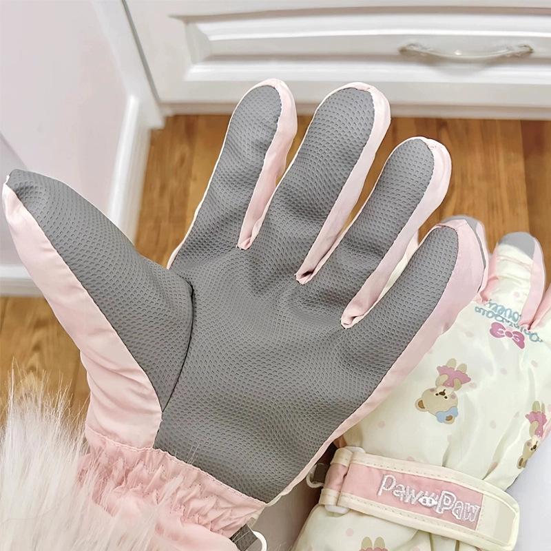 Cute bear ski gloves girls winter Korean warm velvet thickened outdoor windproof waterproof cold cycling