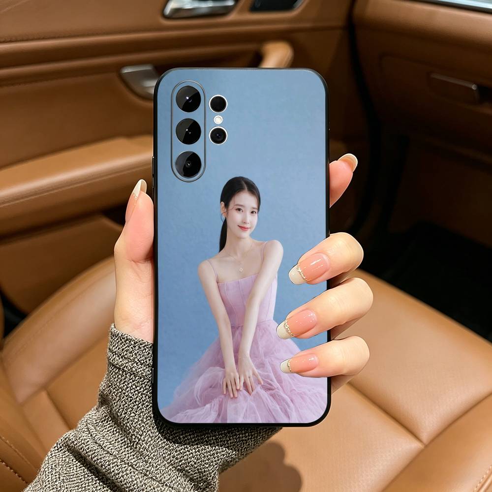 Versatile Actress-L-Lee Ji-eun Black Soft Silicone Phone Case for Samsung Ultra S25, S24, S21, S22, S23, S30, Plus, FE, Lite