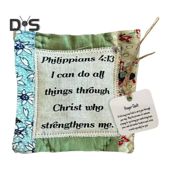 Mini colcha de oração, colcha de oração vintage com dispositivo de madeira dentro, colcha de oração de bolso feita à mão, quadrados, presente religioso para amigos cristãos