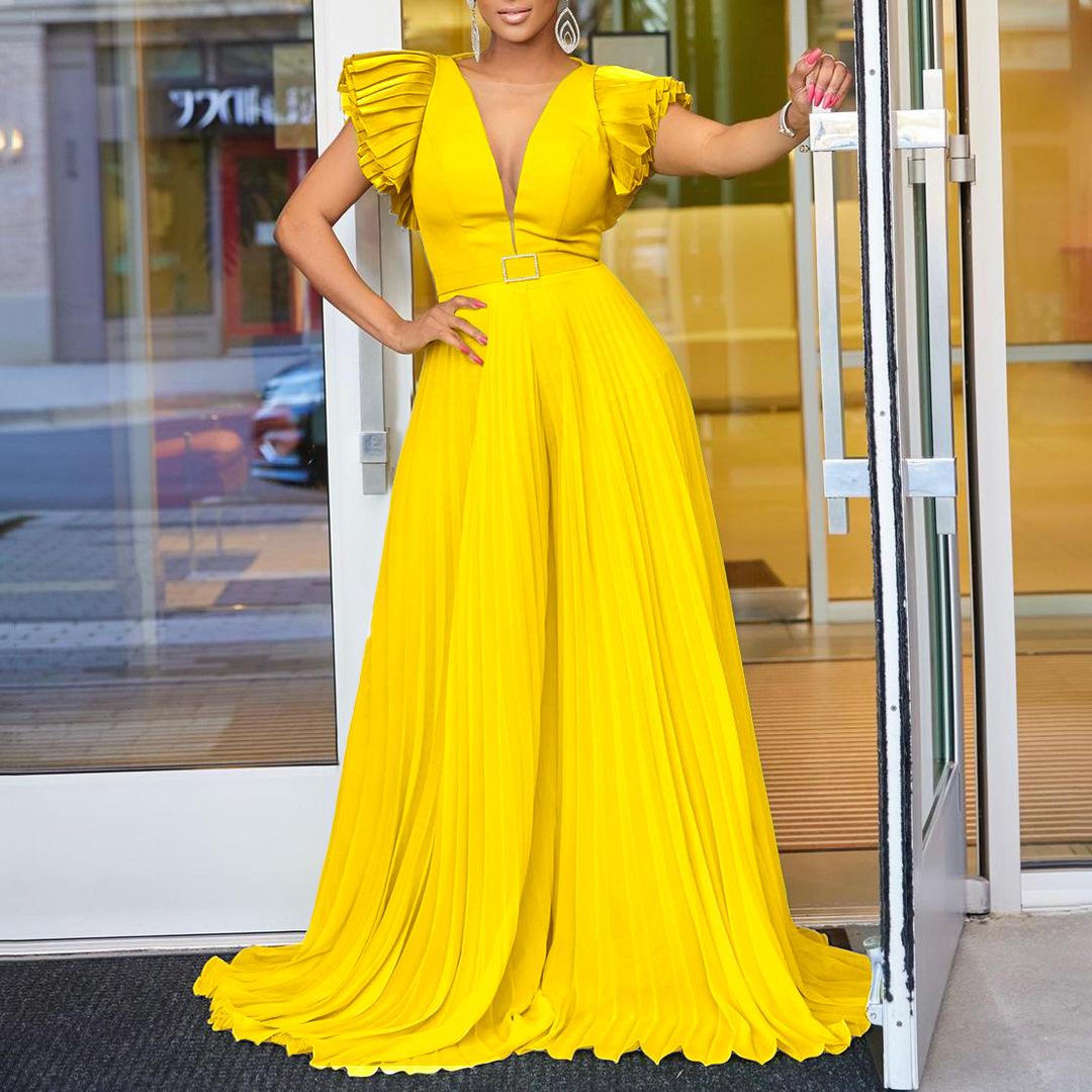 

Стильный женский комбинезон больших размеров с поясом и глубоким V-образным вырезом M жёлтый