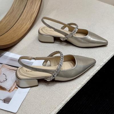 Παπούτσια με τακούνια – Παπούτσια με τακούνια