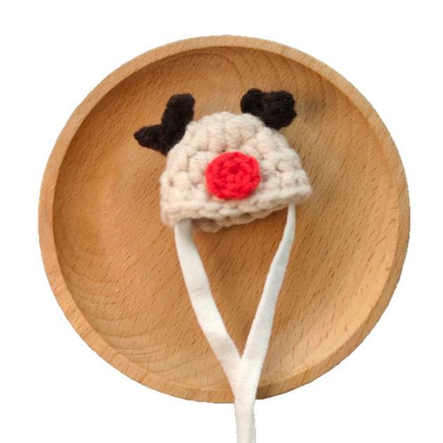 Christmas Goose Figurine Set with Hand-Crocheted Mini Pet Hats
