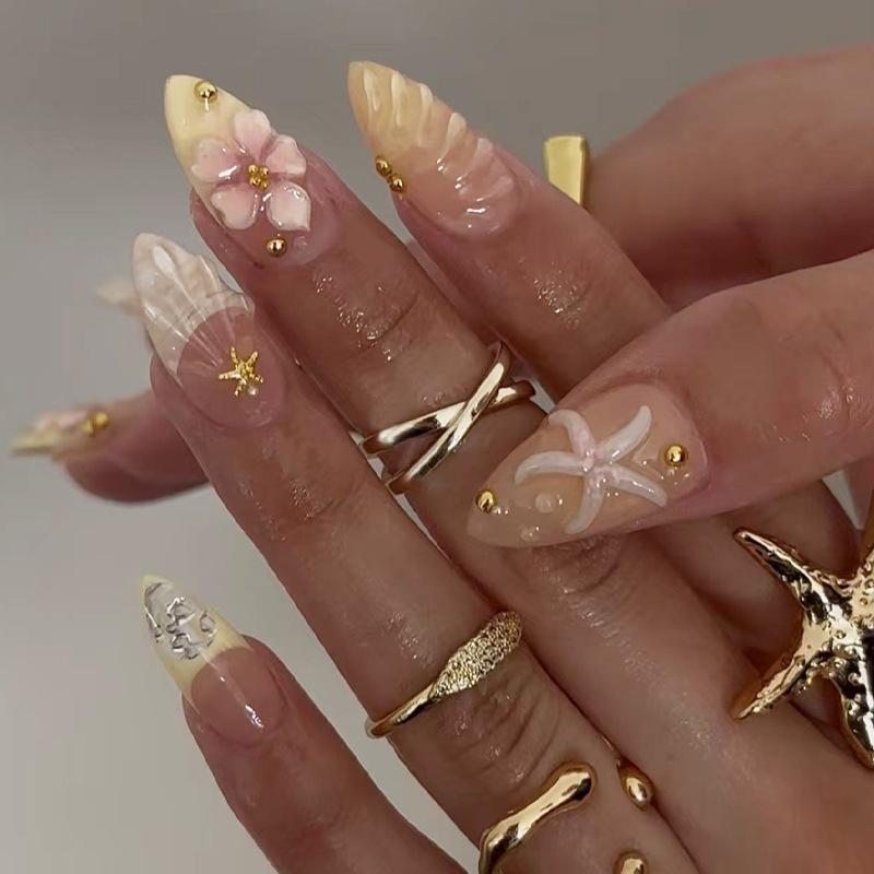 30 High-Quality Trendy French Flower Starfish Nail Tips