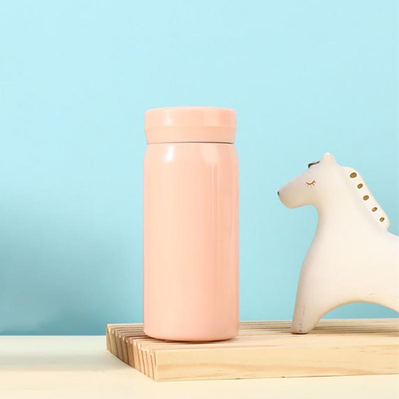 200ML Chytrá termoska na vodu Inteligentní displej teploty Nerezové vakuové lahve Termosky s filtrem Šálek na čaj