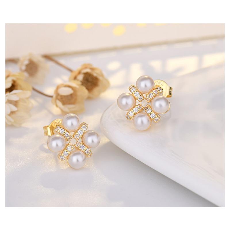 Elegant Fashion Floral Pearl 925 Silver Needle Stud Earrings For Women