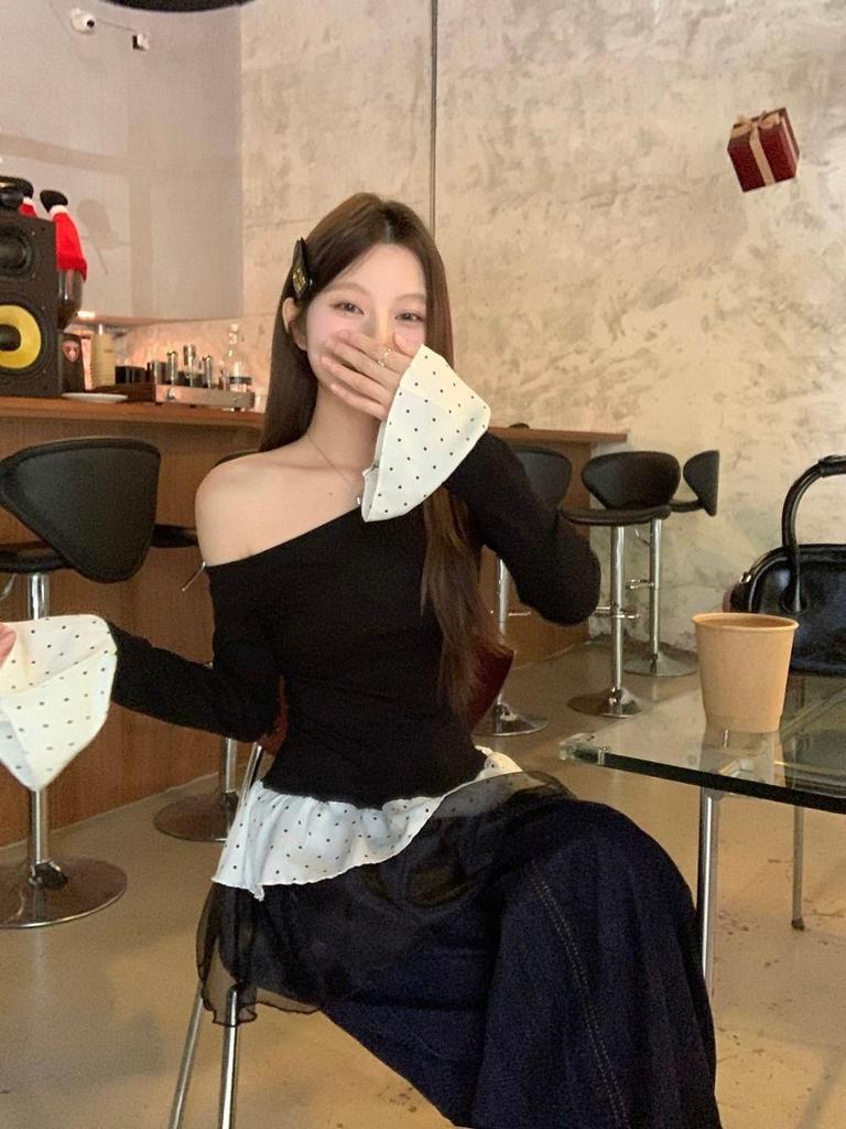 Women's Gray Slim-Fit Off-Shoulder Fur Collar Long-Sleeve Top for Autumn/Winter