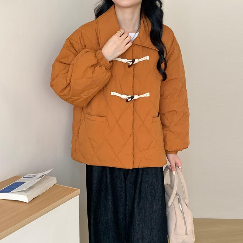 Corner buckle short down jacket women's 2024 winter Korean sweet lapel small white duck down thin coat tide