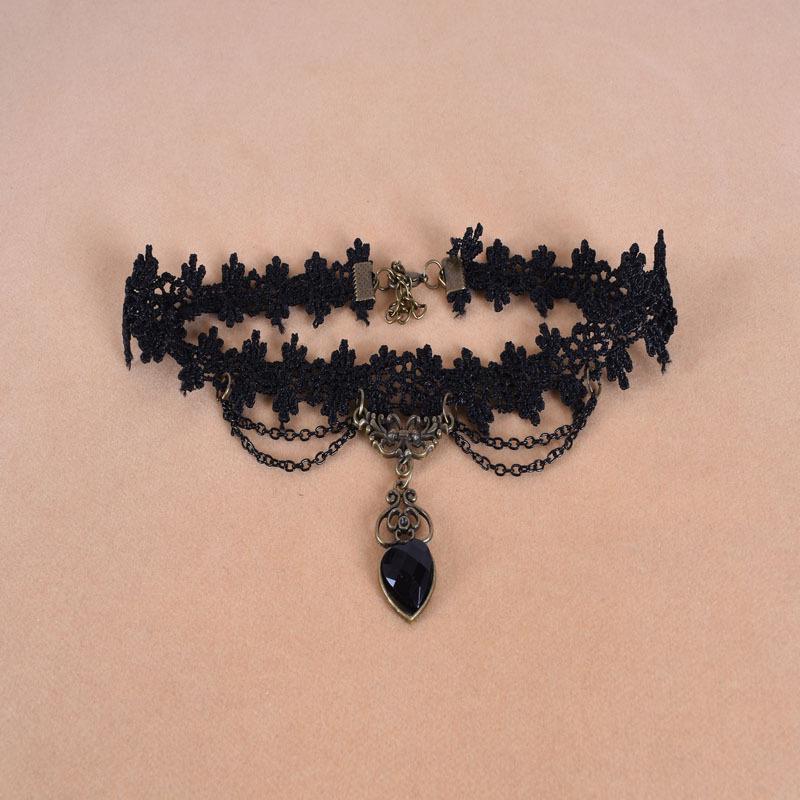 European and American Heart-Shaped Pendant Lace Clavicle Chain Jewelry