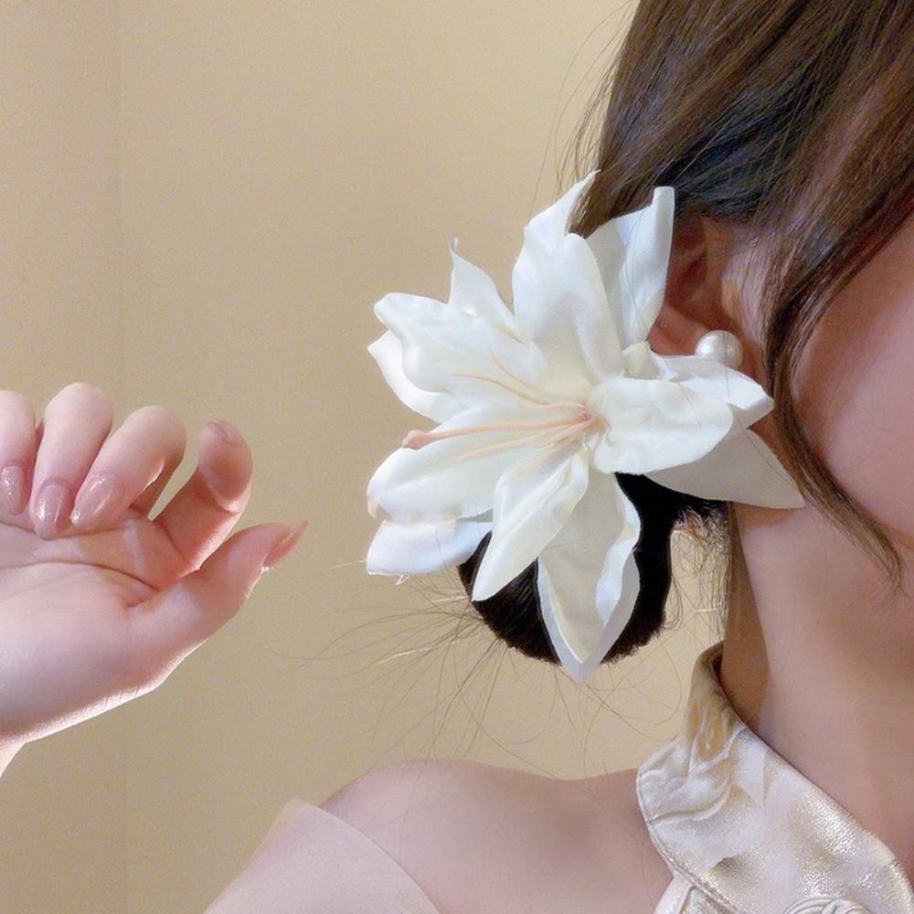 Elegant Sweet Petal Hair Clips Vintage Flower Duckbill Clip Red Fabric Hair Barrettes  Women Use