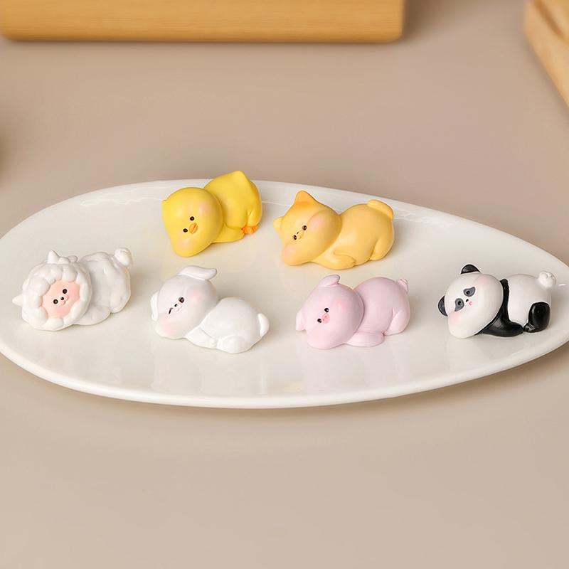 Mini Ornament Luminos Animale Culcate Urs Desene Animate Iepure Pisică Câine Rață Figurine Micro Peisaj Decor Birou Interior Auto