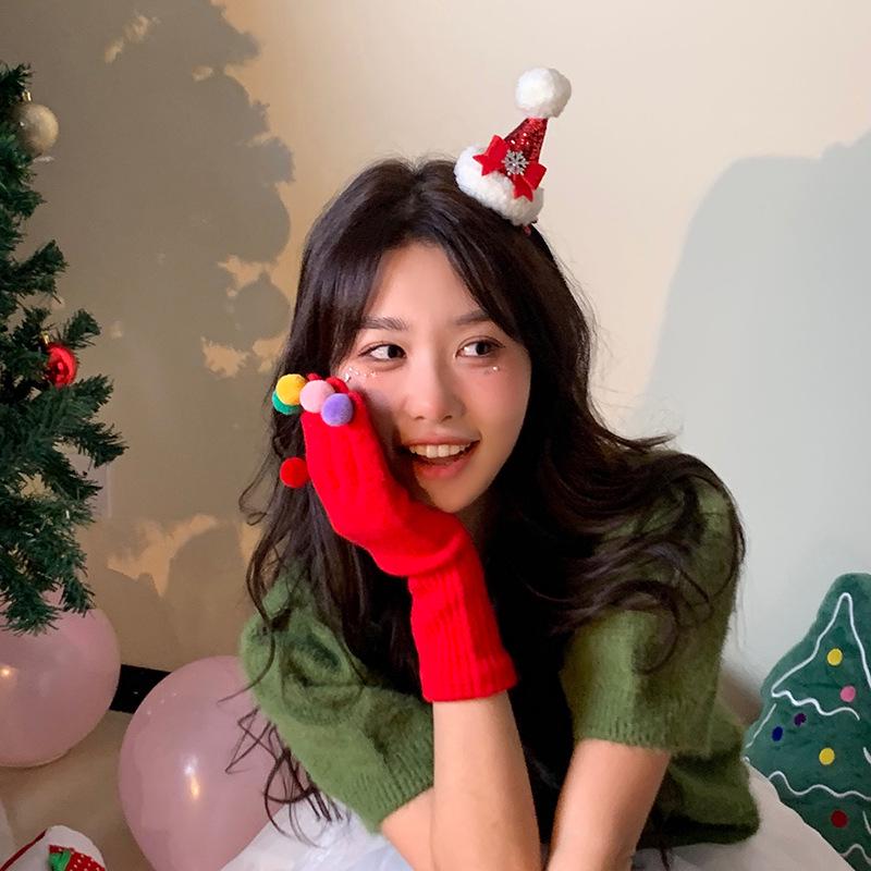 3D Plush Snowflake Christmas Hat Hair Clip - Cute Side Bangs Duckbill Clip for Women One Size