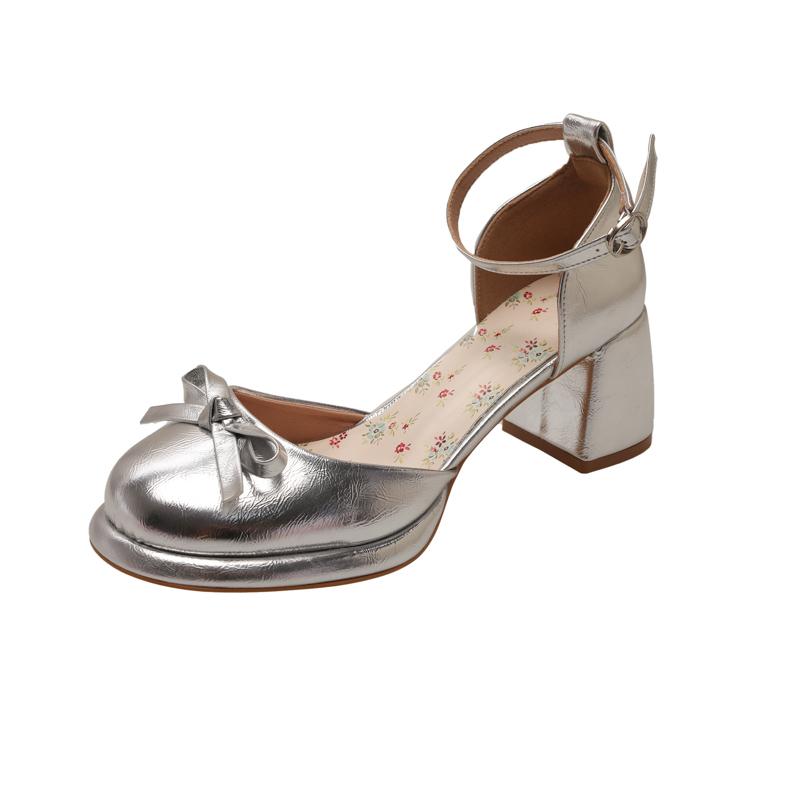 

Модные туфли Мэри Джейн с бантом, сандалии баотоу, женские, лето 2025, новинка, для улицы, фея, юбка, модный блочный каблук, высокие каблуки 39 серебряный
