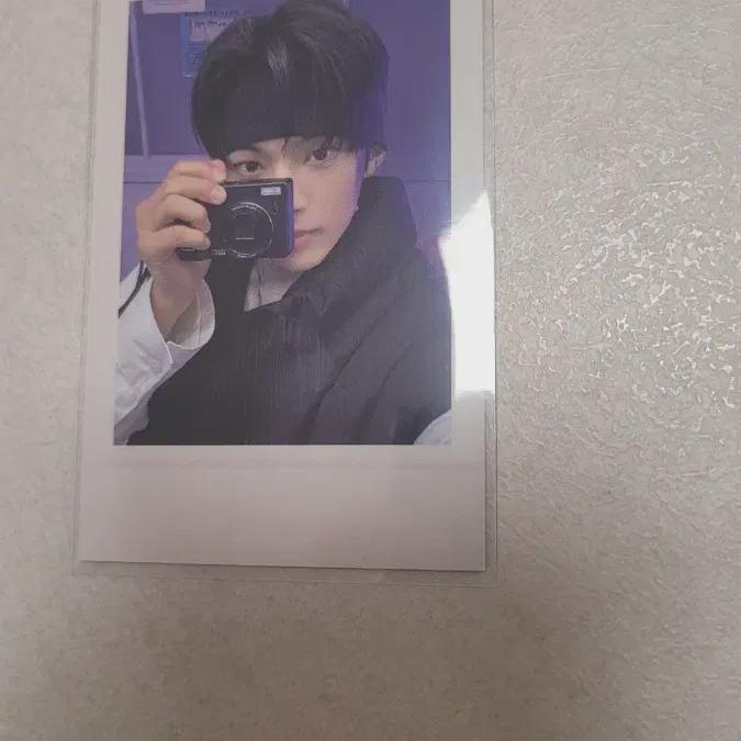 

Tours Dohun Photocard