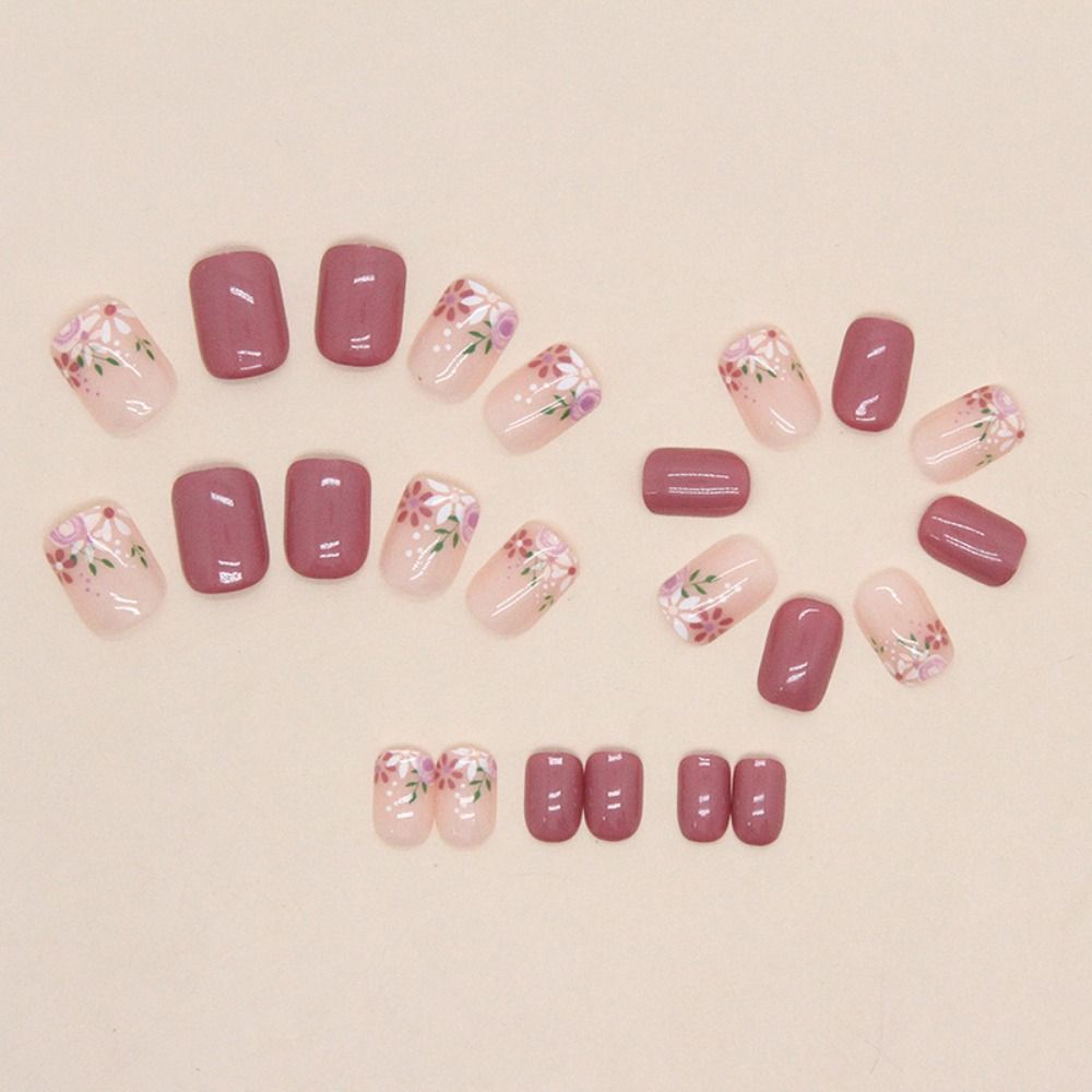 Short Round Fake Nails Flowers Nail Tips Fashion False Nails  for Salon