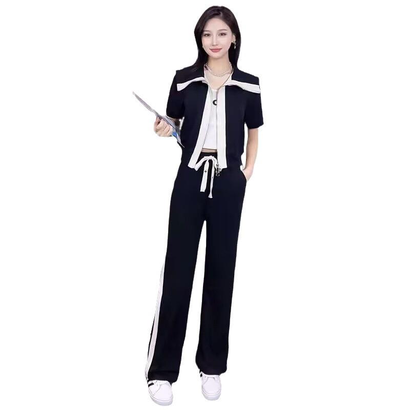 Summer Loose Short-sleeved Casual Two-piece Set, Laid-back Style, Fashionable and Slimming Sportswear for Women