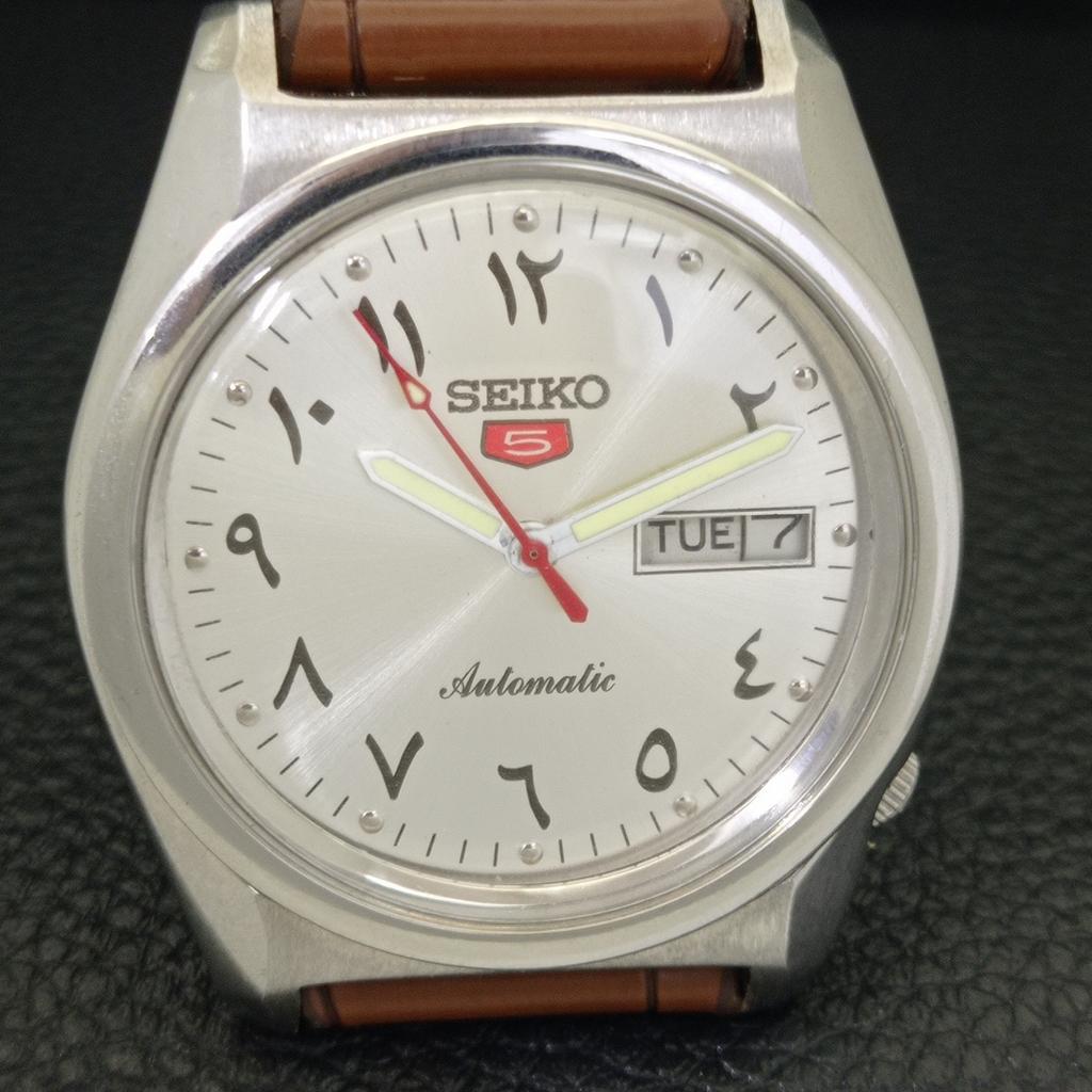 AUTOMATIC VINTAGE SEIKO 5 JAPAN 6119C MENS ARABIC SILVER DIAL WATCH A702445-5 R124-a702445