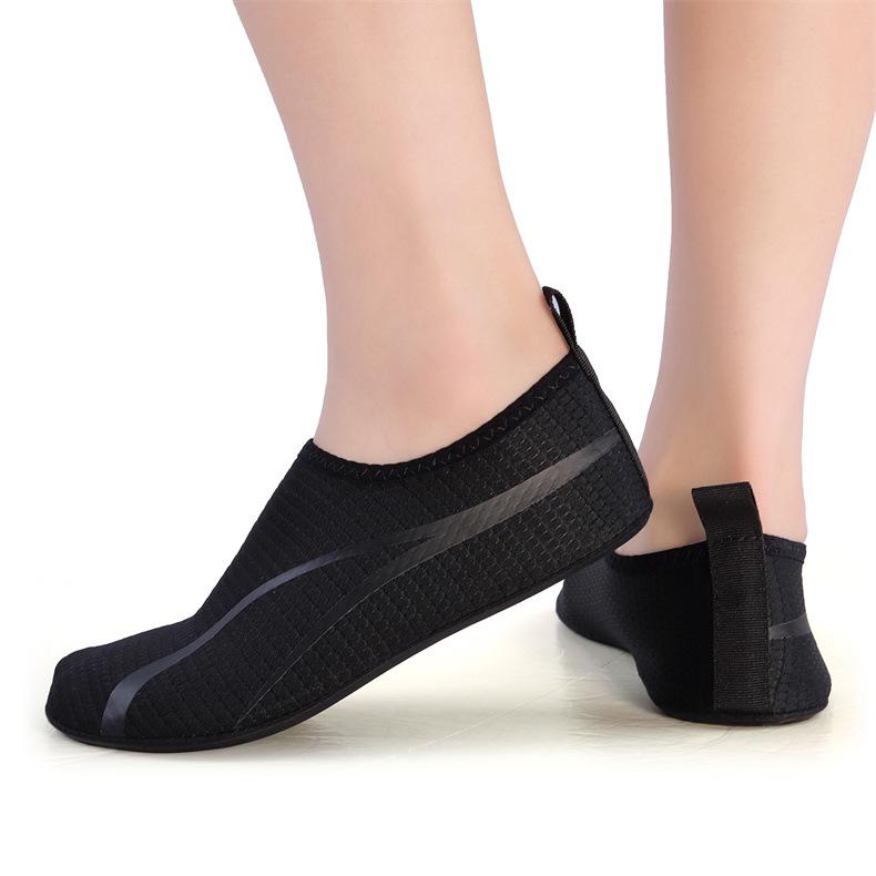 Scarpe da Spiaggia e Sport Acquatici Unisex Aderenti Anti-Taglio a Piedi Nudi