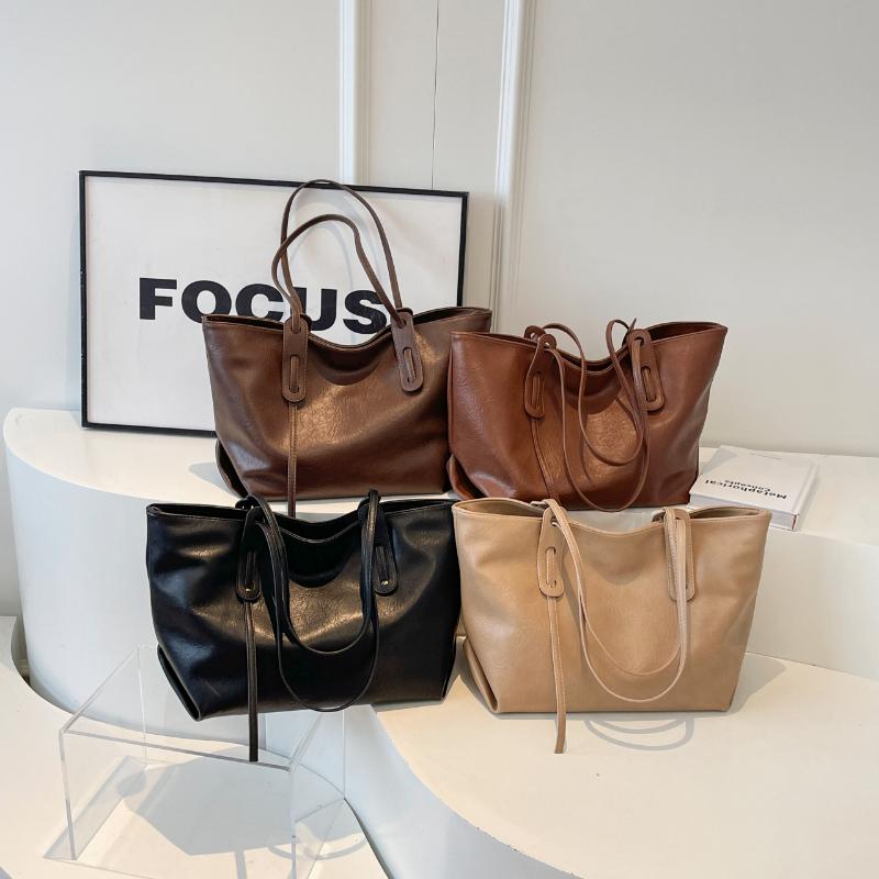 High capacity retro style lady's bag  soft leather  monochromatic  unique shoulder bag  PU  advanced feeling  light  luxury  new