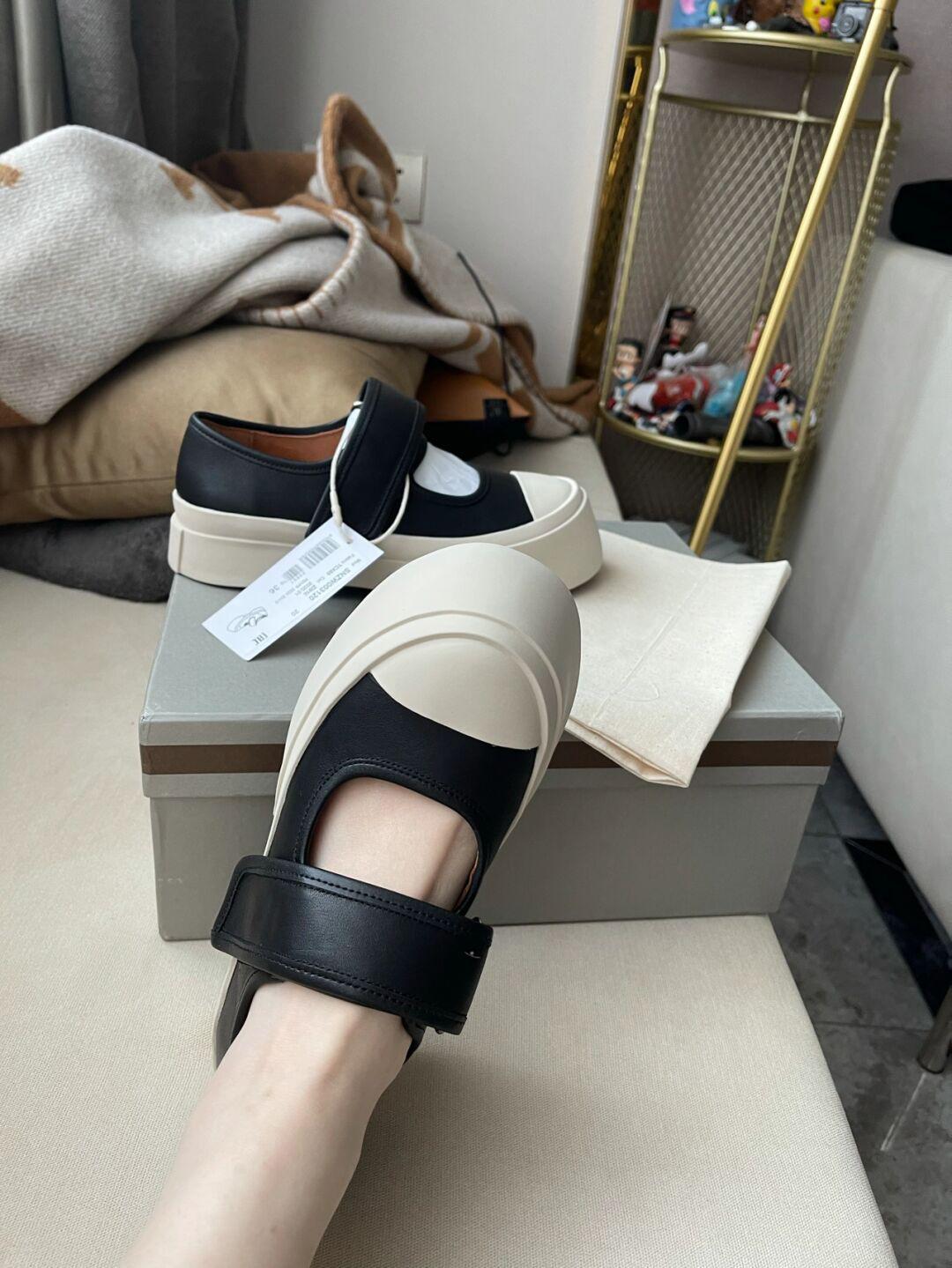 

Sheepskin version~ Leather Velcro platform muffin shoes for women with Mary Jane shoes, ugly cute little white shoes, single shoes tide 35