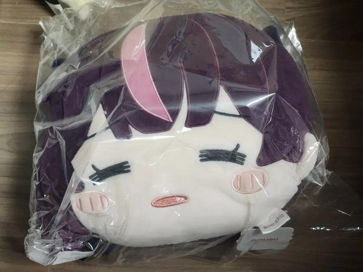 

Isedol Otherworldly Idol Jules Face Cushion Doll Used