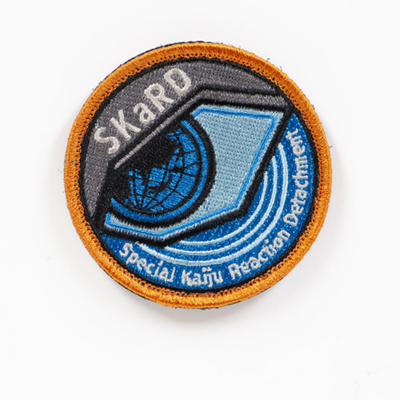 

Ultraman Blazer SKaRD emblem (removable)
