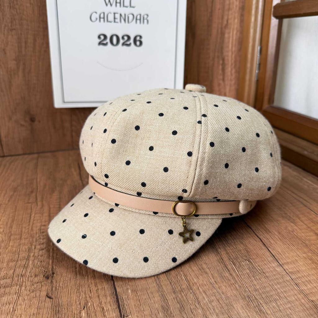 Polka dot octagonal hat, newsboy hat, female star pendant, beret cap, autumn and winter shopping to modify the face shape, temperament hat