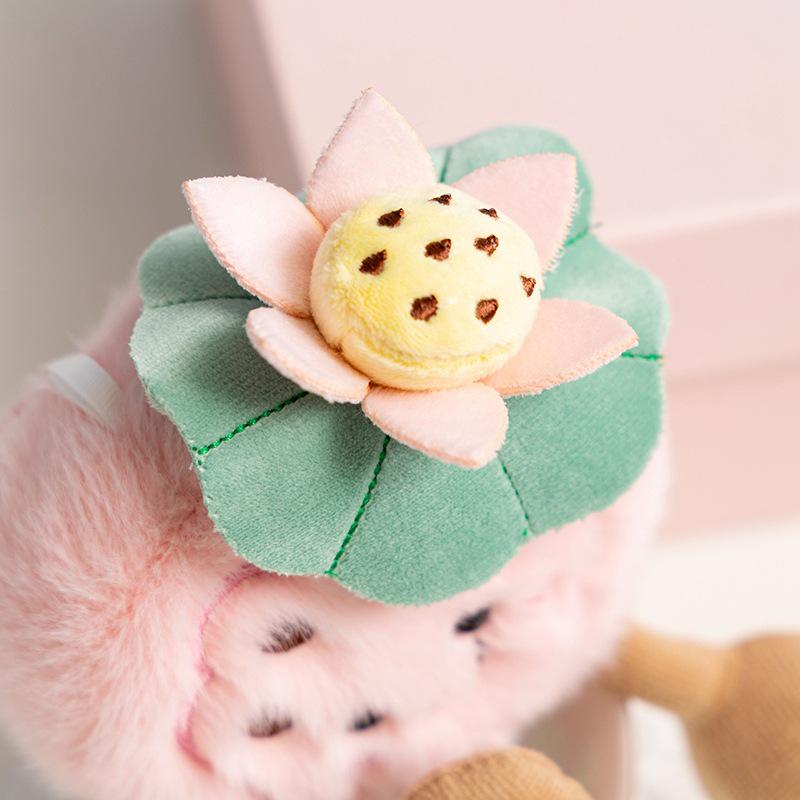 Creative Lotus Doll Plush Keychain - Simulation Lotus Seedpod Ornament for Bags and Cars
