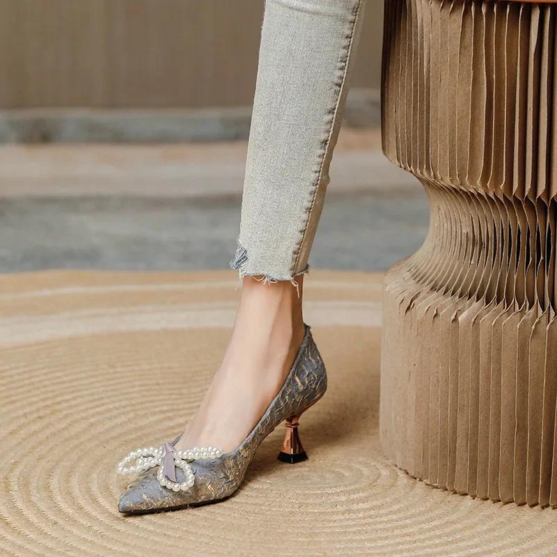 Fashion 2025 French White High Heels Women's Stiletto Pointed Shoes Pearl Bow Small Heel Shoes