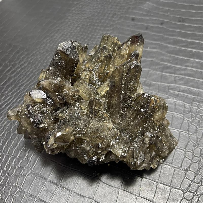 1.8kg Natural Smoky Black Quartz Crystal Cluster Point Mineral Specimen Reiki Healing Home Office Decoration Meditation
