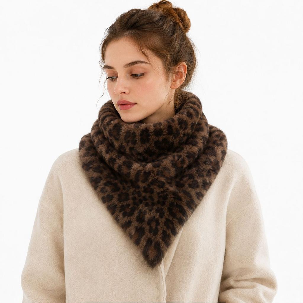 Damen Faux Dreiecksschal, Retro Winddichter Warmer Schal & Nackenschutz, Weicher Plüsch Geeignet für den Winter, Gemütlicher Flauschiger Wickel für Draußen, Handwaschbar