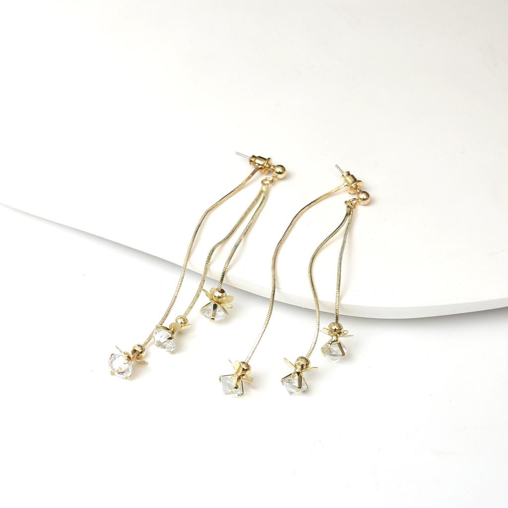 Tassel Earrings Diamond Butterfly Flower Pearl Stud Earrings Temperament Fashion Long Thin Earrings