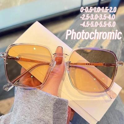 Neue trendige photochrome Anti-Blaulicht-Kurzsichtbrille für Damen, übergroße, ultraleichte Nahsichtbrille, fertige Dioptrienbrille